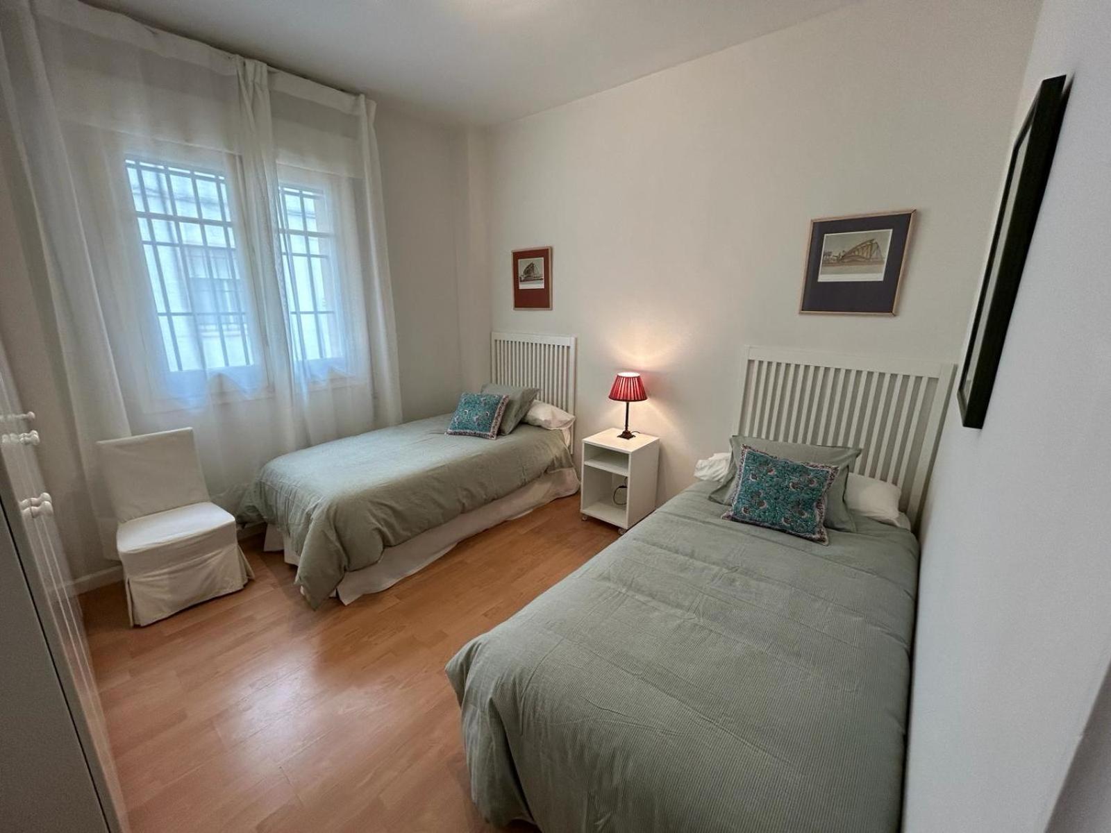2 Bedroom By Guadalquivir River Appartamento *